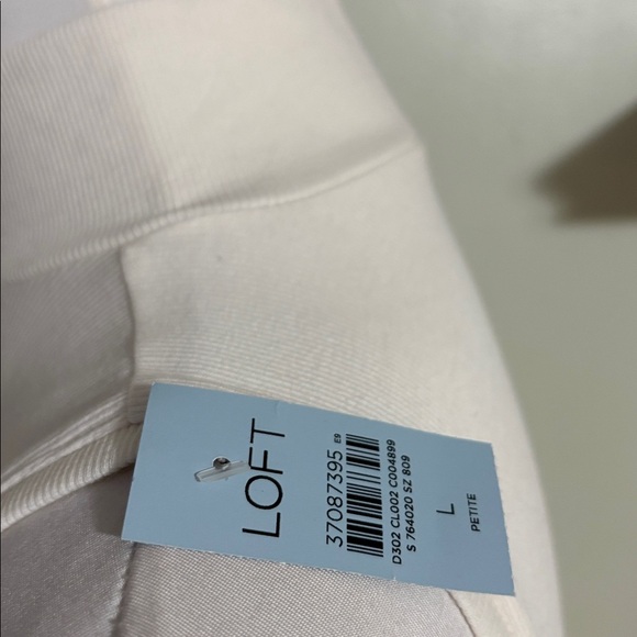 LOFT Cream Sleeveless Turtleneck Blouse - Picture 3 of 4